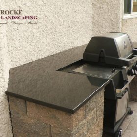B. Rocke Landscaping - Winnipeg Landscaping - Outdoor Kitchens - Granite counter (23)